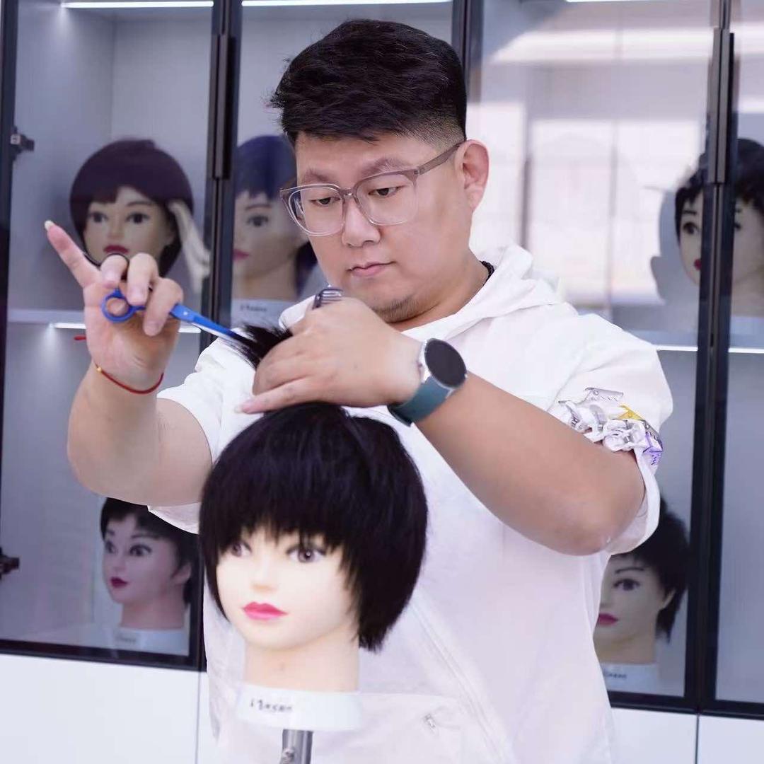 尼卡美业