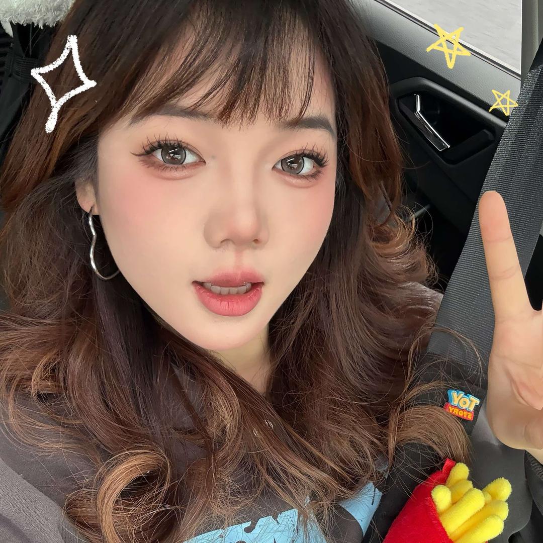 My小梦美甲美睫穿戴甲化妆