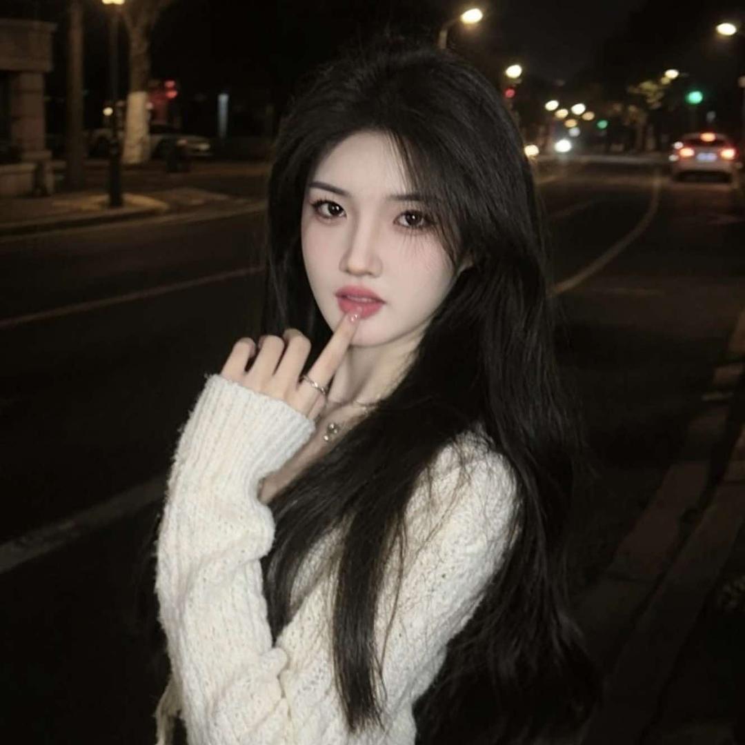 爱丽美容粉唇婷婷