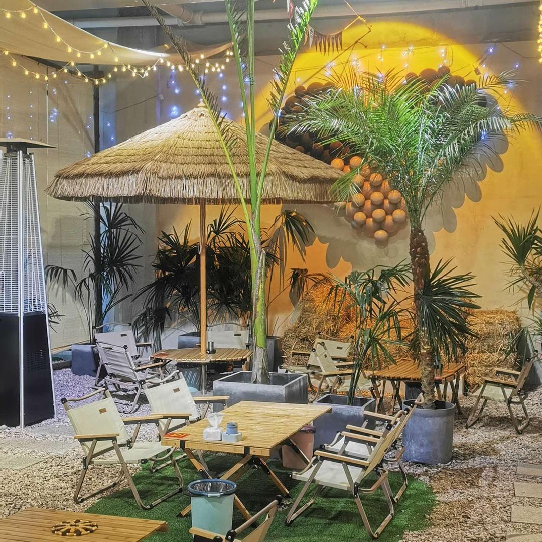 香菇凉的小吃店