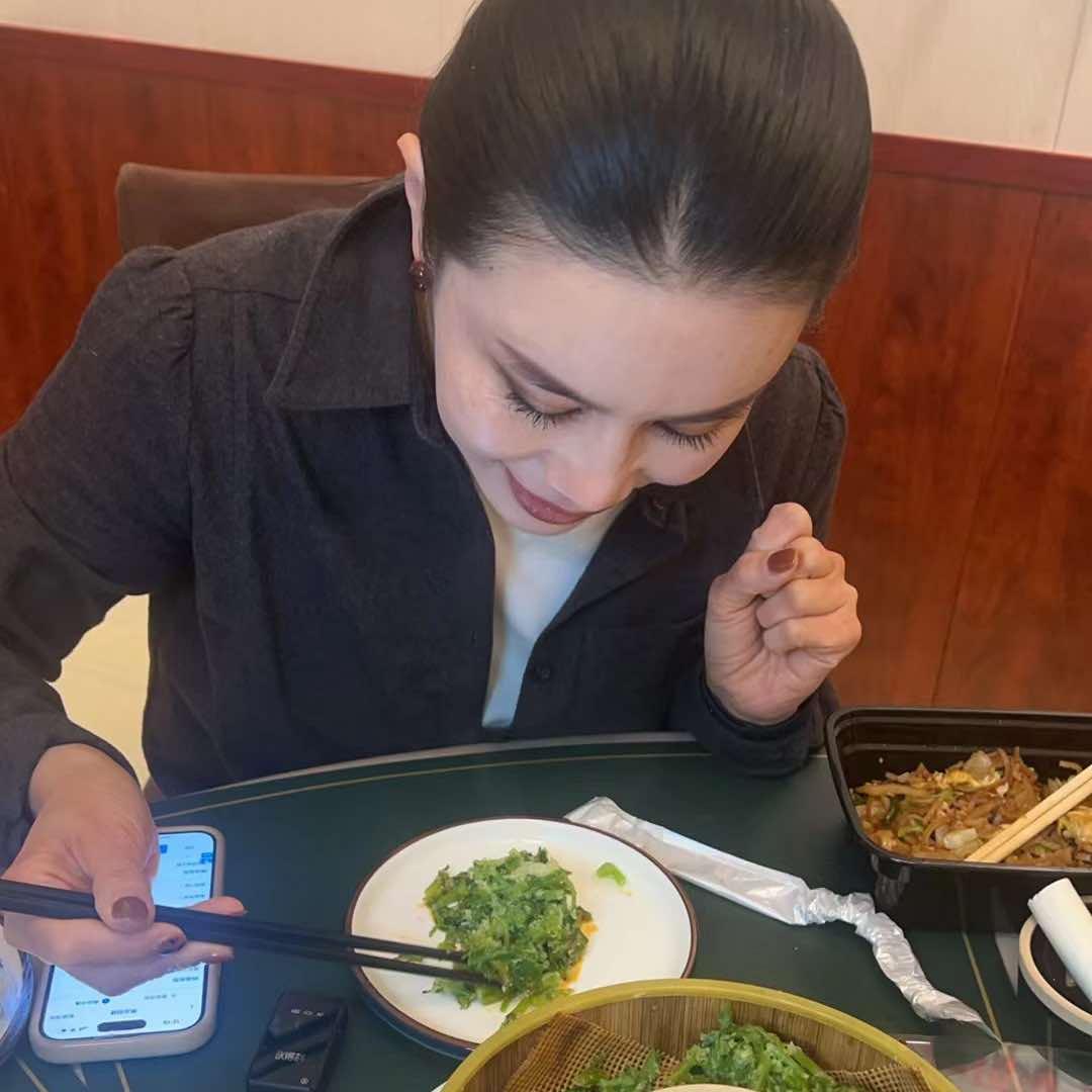 东镇红刚饭店.