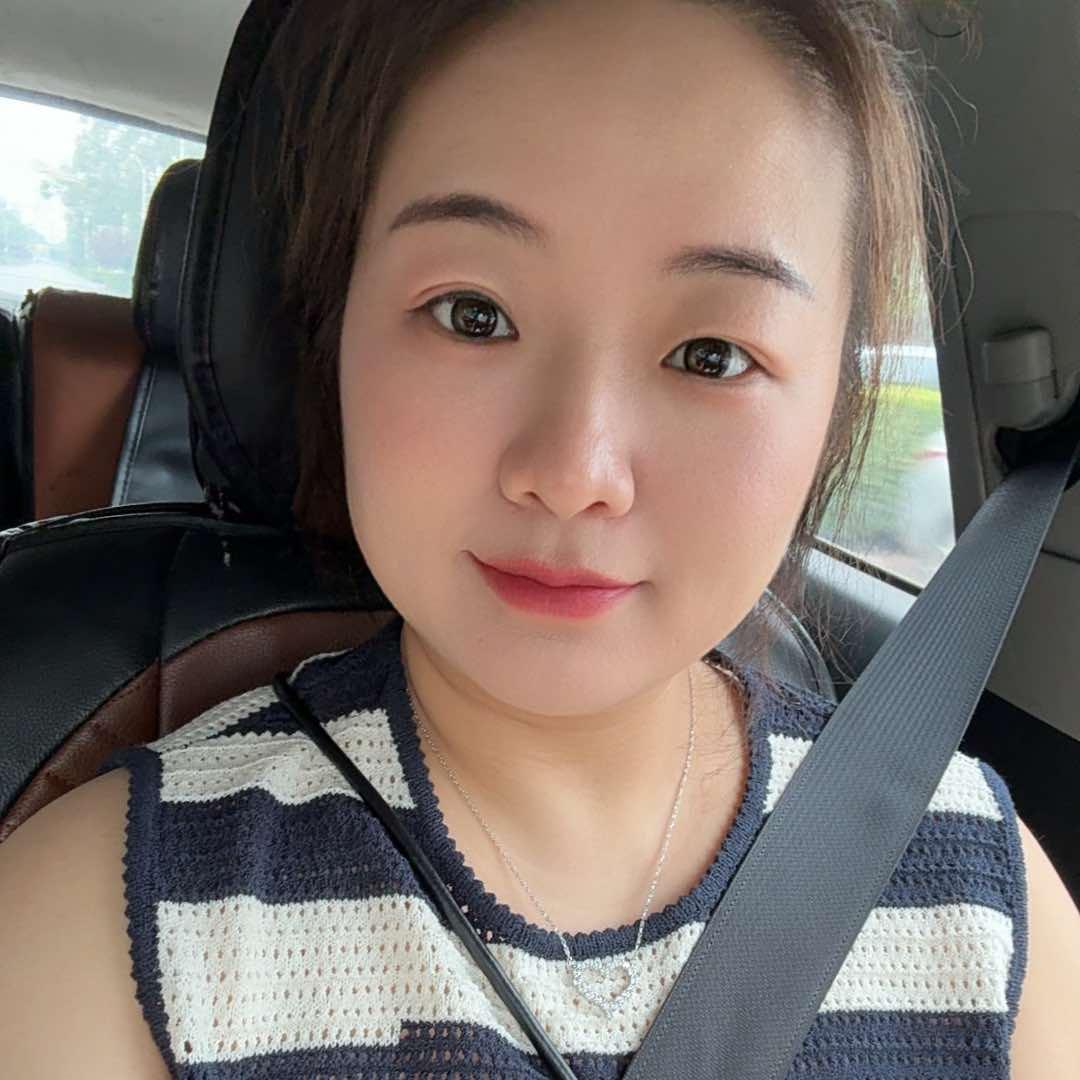正定郁金花开女装