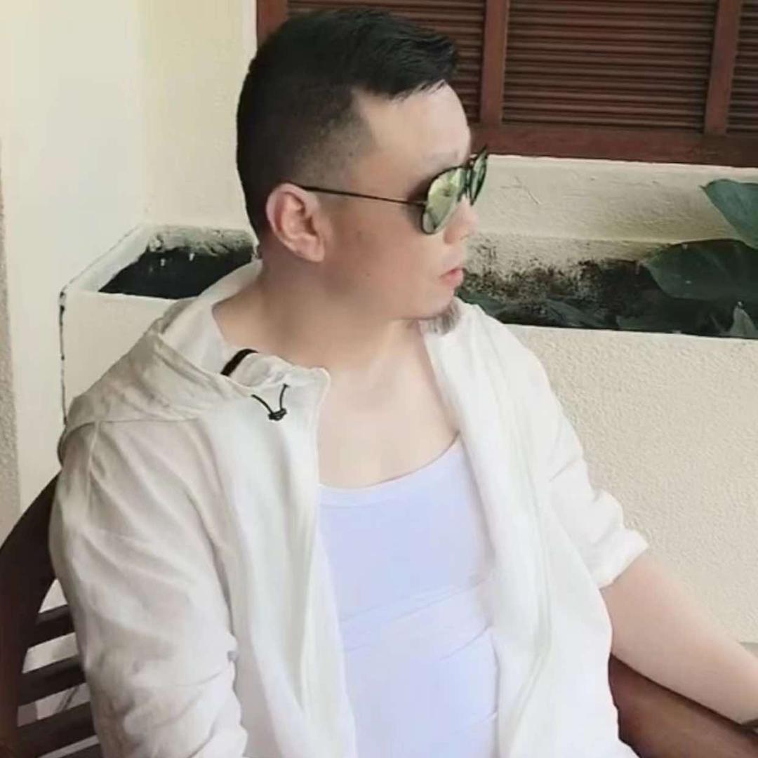 金湖县雷老汉烧鸡公美蛙鱼