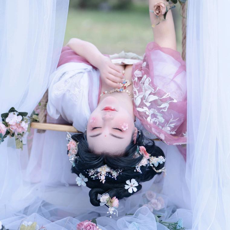 一湉女装