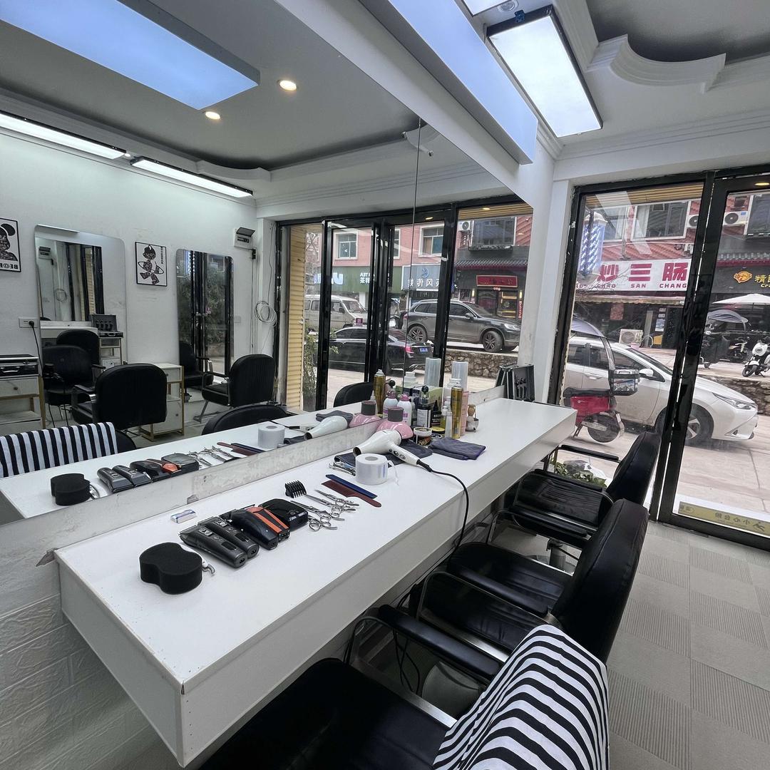 清镇市周先生男士造型