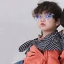 莫欺少年一时穷 。