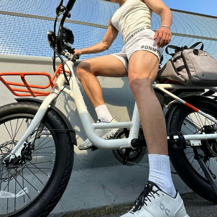 AF-1