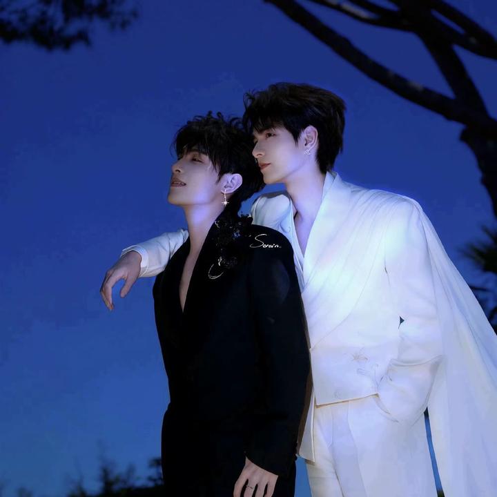 Blue～是条小海🐟（🧡💛）