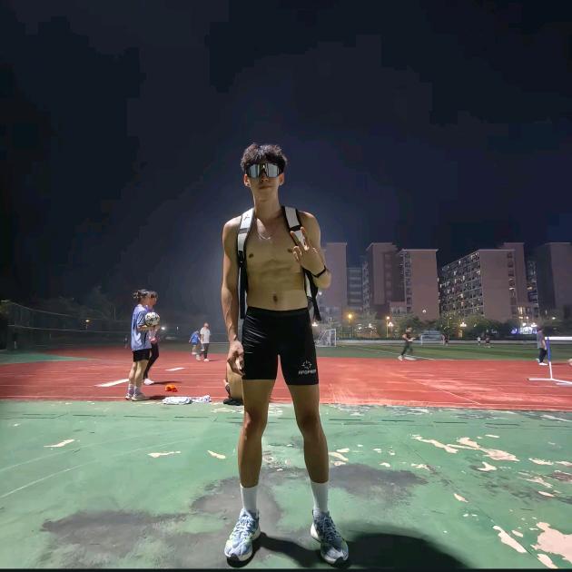小猫学长🐯