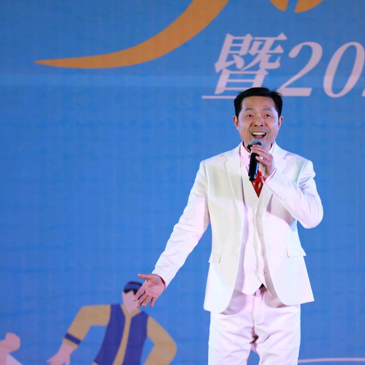 羽扇纶巾
