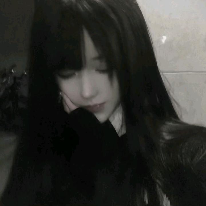 怜我泪语.