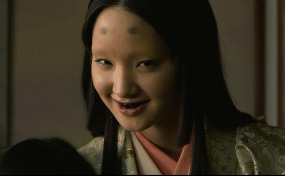 日本古代女性穿衣打扮(图1)