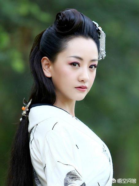 穿成甜文里的佛系反派（穿成权臣的佛系原配）