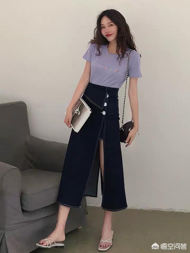 牛仔裙配t恤怎么搭配(图10)
