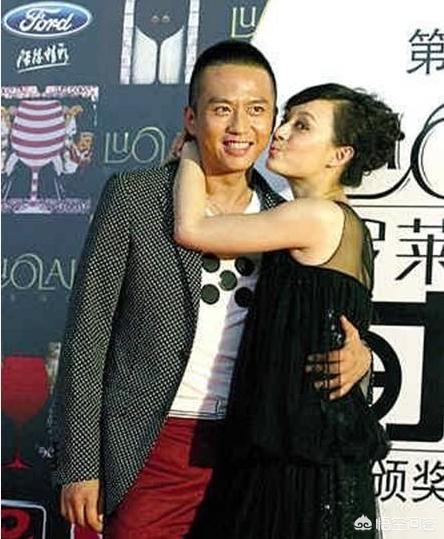 小两口的海外生活，小两口的海外生活小说