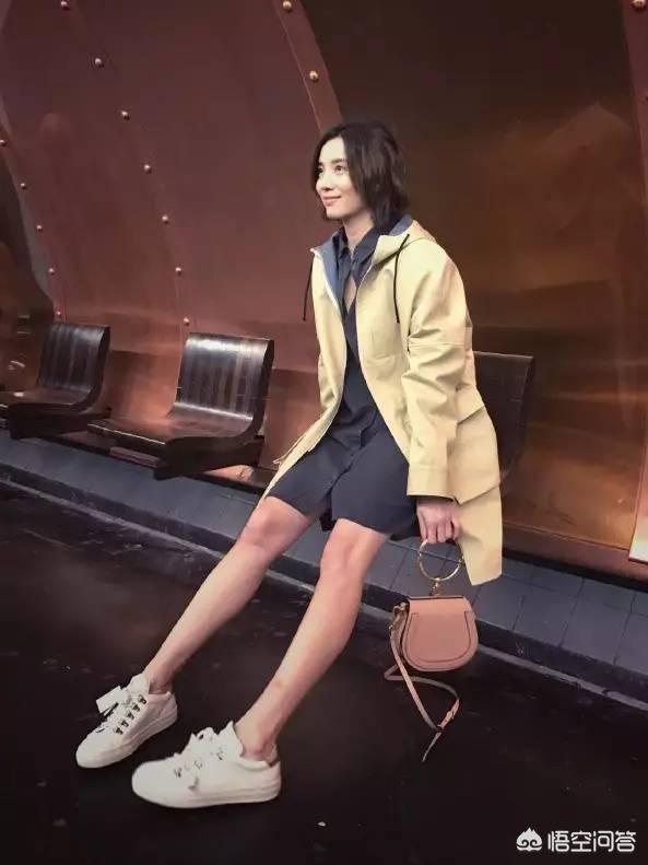 秋冬中长裙如何搭配外套(图14)