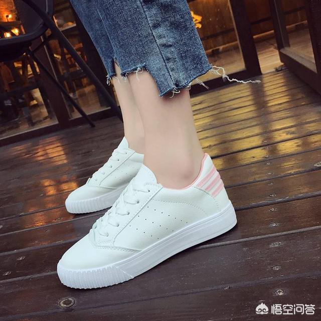 小白裙如何搭配丝袜外套(图18)