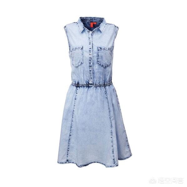 黑羊毛长裙如何搭配衣服