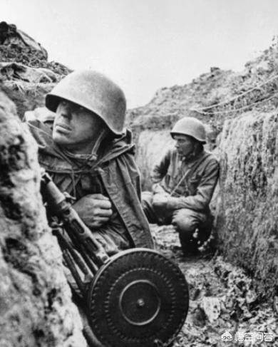 假设有一条以纳米为单位的细线从人的身体中间穿过，人会被切成两半吗？你怎么看？：俄客机迫降断成两截