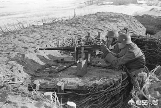 假设有一条以纳米为单位的细线从人的身体中间穿过，人会被切成两半吗？你怎么看？：俄客机迫降断成两截