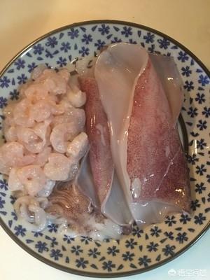 三道菜海鲜狮子头的做法
