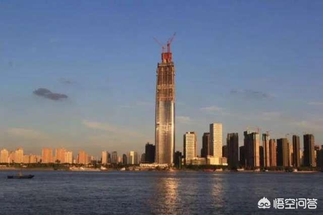 武汉执笔视觉传媒有限公司介绍？规划636米的武汉绿地中心封顶,它最终建成高度究竟是多少米？