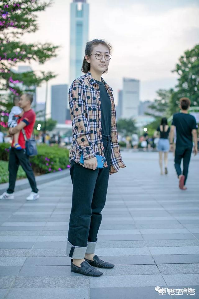 红格子如何搭配好看裤子(图5)