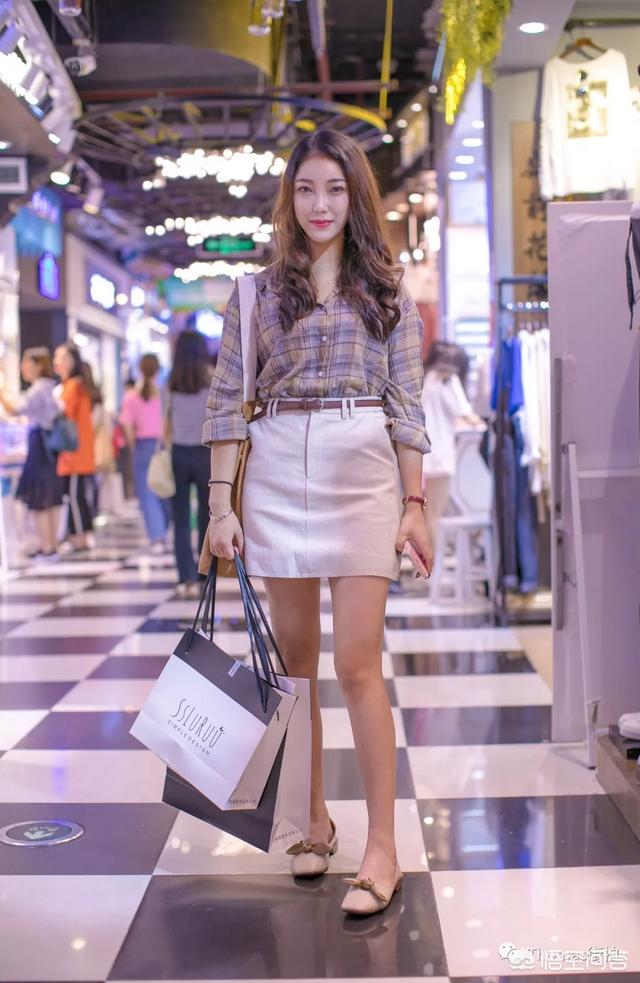 白色蓬松蛋糕裙如何搭配(图6)