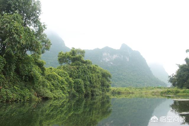 桂林的地理环境及风景特点？