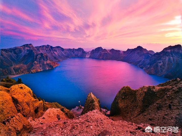 长白山天池在哪里（长白山天池在哪里哪个城市）