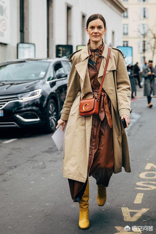 风衣和包包如何搭配好看(图4)