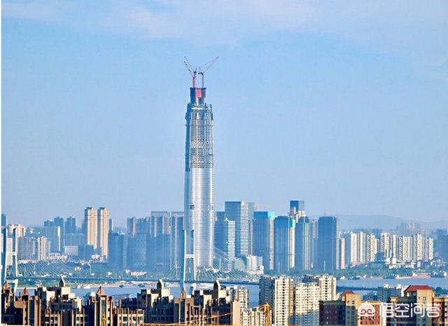 武汉执笔视觉传媒有限公司介绍？规划636米的武汉绿地中心封顶,它最终建成高度究竟是多少米？