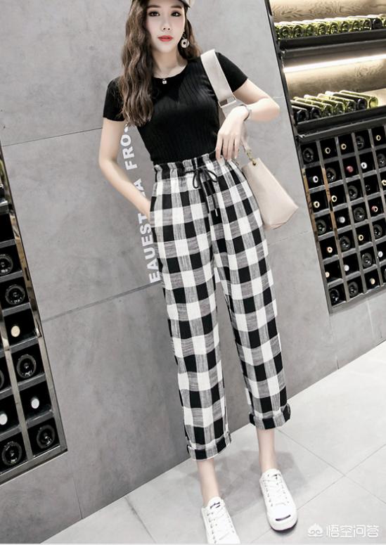 黑白格子小裤子如何搭配(图4)