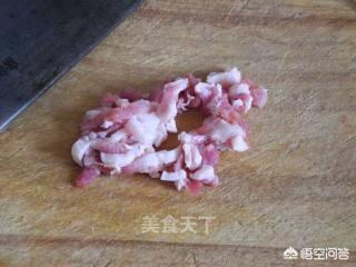 肉末胡萝卜丝蒸菜的做法(图2)