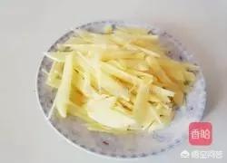 土豆饼怎么做？(土豆饼怎么做土豆丝饼的做法)