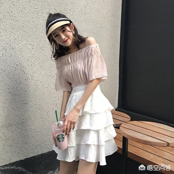 [女生蛋糕图片]女朋友过生日，给她买什么，蛋糕，还是什么？