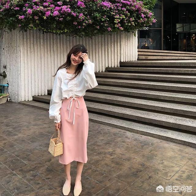 皮长裙子怎么搭配外套(图3)