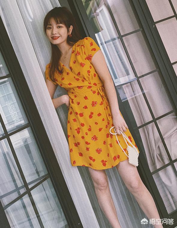 高跟小皮鞋如何搭配衣服