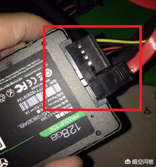 台式电脑硬盘安装_台式电脑硬盘安装在哪个位置