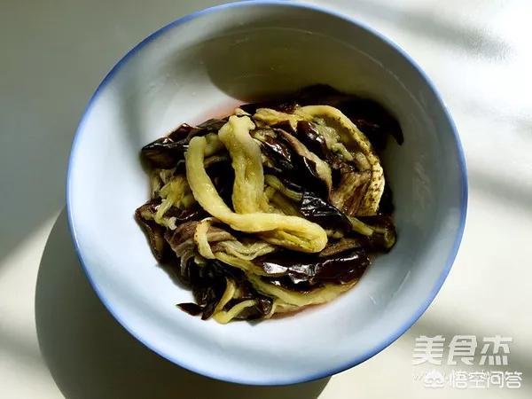 凉拌茄子-凉拌茄子的家常做法简单