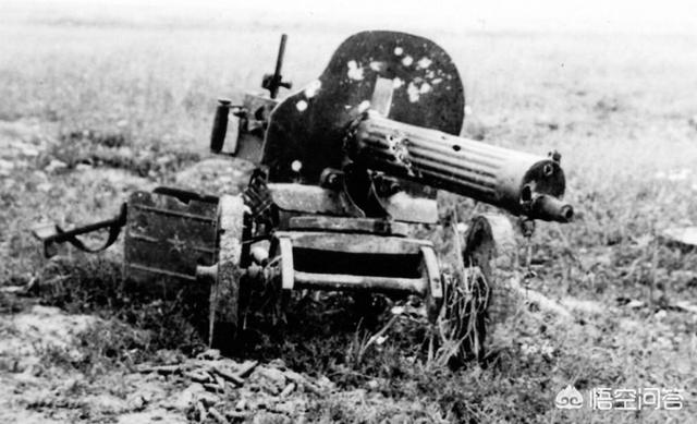 假设有一条以纳米为单位的细线从人的身体中间穿过，人会被切成两半吗？你怎么看？：俄客机迫降断成两截