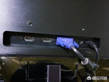 怎么把装好的主机和显示屏连接