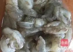 虾仁饺子馅的做法_木耳虾仁饺子馅的做法