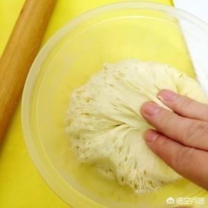 炸油饼的做法_炸油饼的做法和配方视频教程