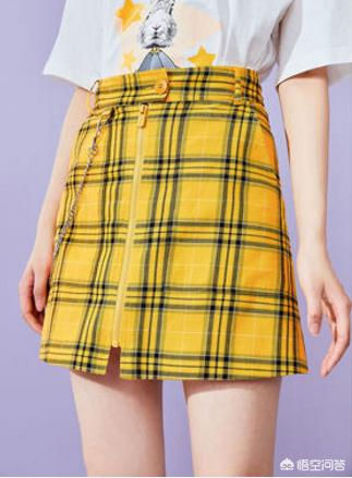 高跟小皮鞋如何搭配衣服(图5)