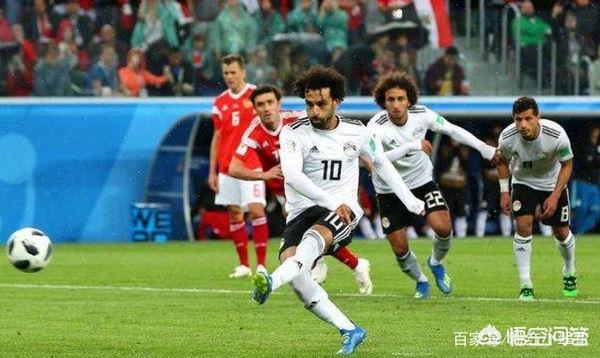 足球短袖如何搭配衣服女(图3)