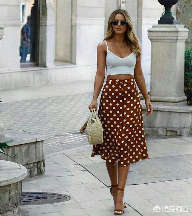 [波点衬衫]波点半身裙搭配攻略？