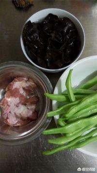 豆角木耳炒肉大锅菜做法(图2)