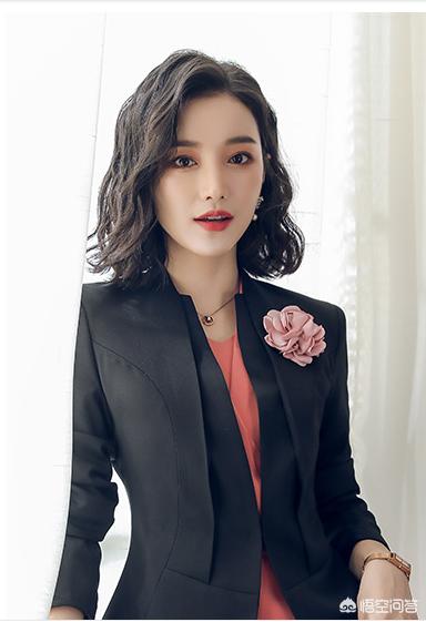 长风衣如何搭配红色裙子(图3)