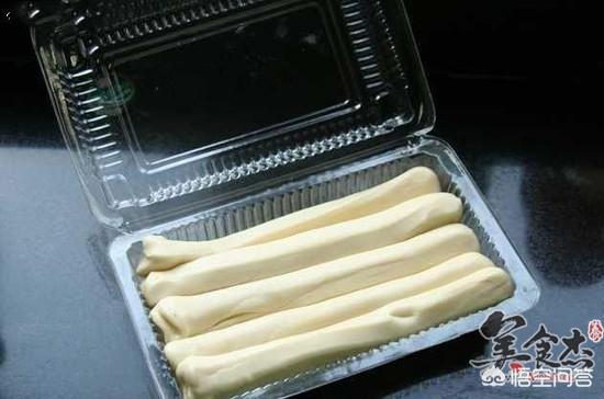 [大盘鸡是什么地方的菜]正宗大盘鸡里都有鸡什么部位的肉？